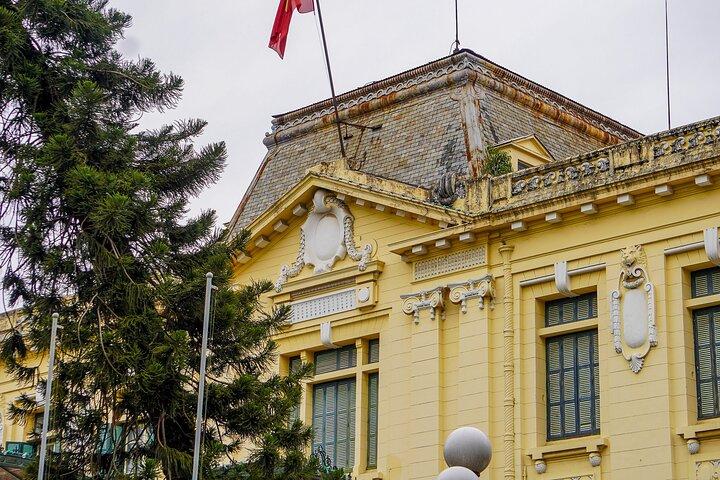Hanoi French Quarter Walking Tour in Colonial and Modern Life