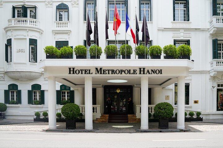 Hanoi French Quarter Walking Tour in Colonial and Modern Life