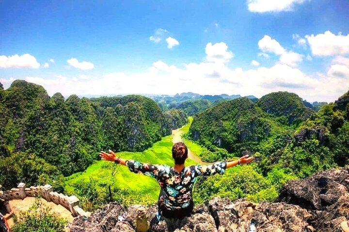 Ninh Binh and Mai Chau Complex Pu Luong 3 DayTours from Ha Noi
