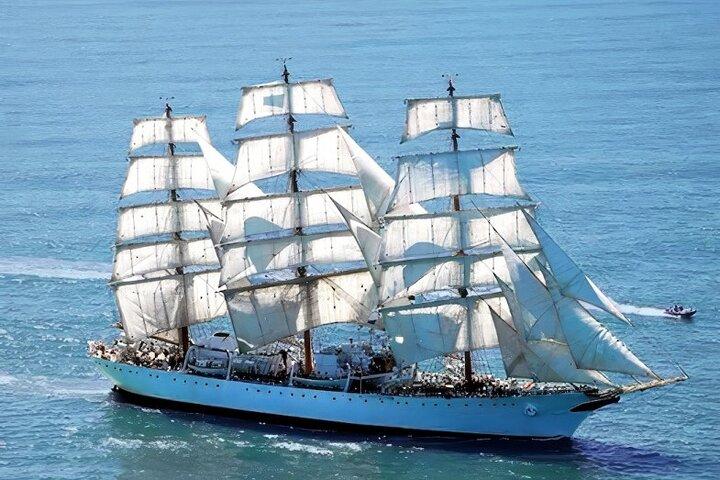 NYC Tall Ships - Sail4th Official Sightseeing Tour