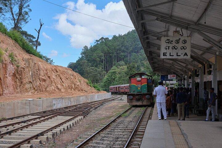 Train Tickets from Ella to Ambewela (Nanuoya / Nuwaraeliya)
