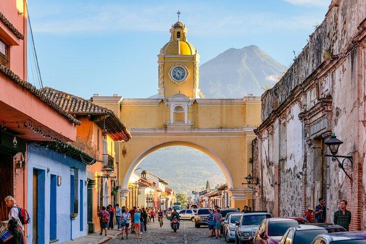 Private Transfer: Guatemala City Airpot(GUA) to Antigua Guatemala