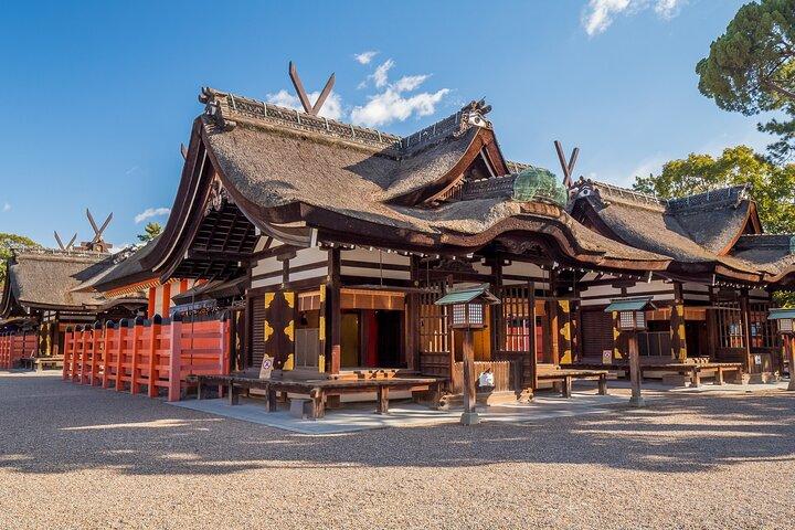 Osaka Sumiyoshi Taisha Osaka Iconic Shrine Private Visit