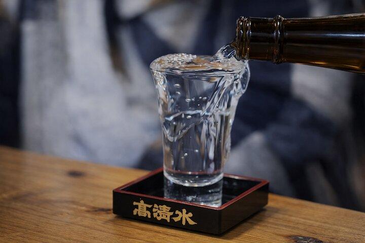 Tokyo - Shinjuku's Most Underrated Eats (3 stops, 3 drinks)