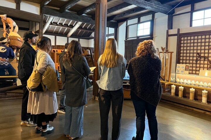 Kobe Sake Brewery Tasting and Lunch Tour with Local Guide