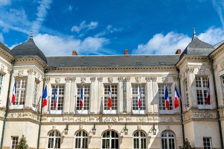 Nantes Audioguided Walking Tour 2h30 and 30 Audio Commentaries