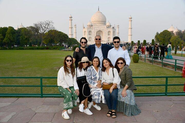 Taj Mahal & Agra Fort: All-Inclusive Private Day Trip from Delhi.