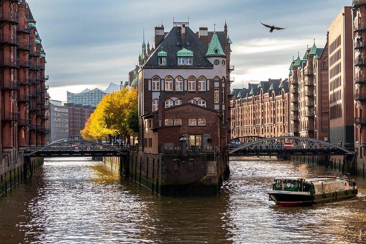 Hamburg Audio Guided Walking Tour 3h10 and 24 Audio Commentaries