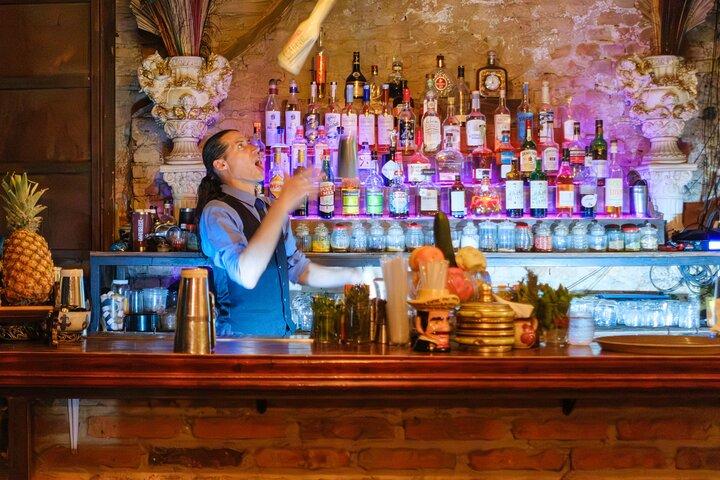All Included Foodie Tour: Tacos & Cocktails at the Best Bars