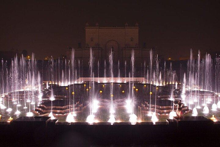 Delhi: Akshardham Temple Light and Water Show Evening Visit
