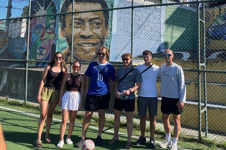 Rio : Visit to the football field FIFA STREET and Passeio Favela