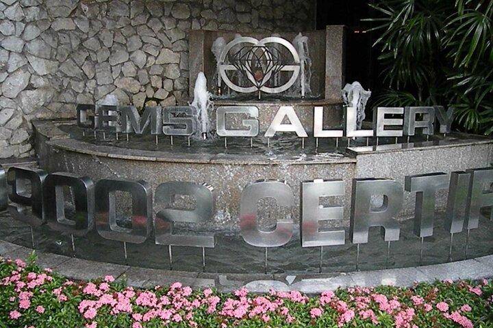 Gems Gallery Bangkok with Round Trip Hotel Transfers