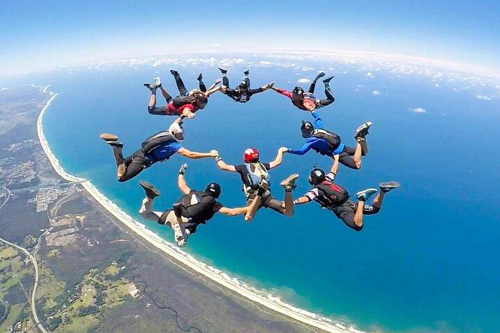 Pattaya Ocean View Tandem Skydiving with Transfers from Bangkok