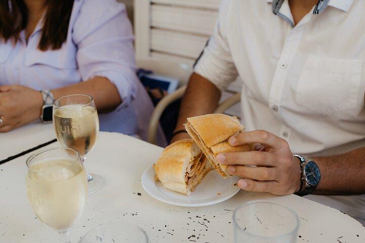 Eating Lisbon Food & Tuk Tuk Tour with Tastings