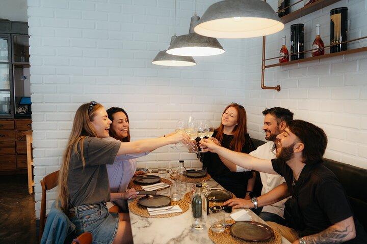 Eating Lisbon Food & Tuk Tuk Tour with Tastings