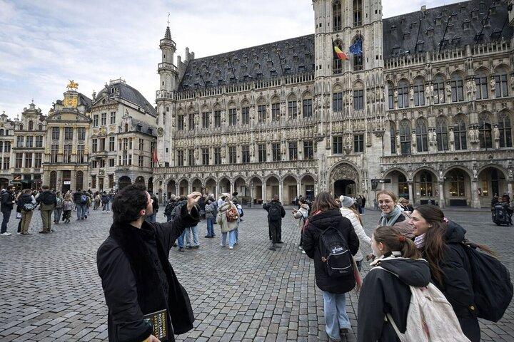 Brussels Walking Tour: Explore Top Sights & Hidden Gems