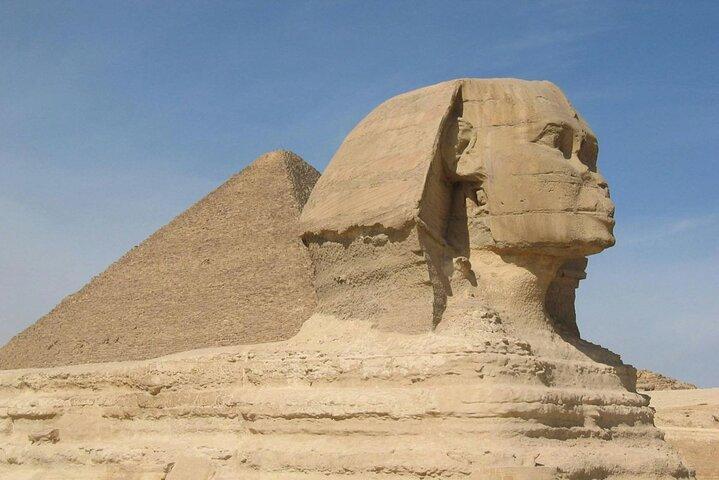 Private Guided Half-Day Visit to the Giza Pyramids & Sphinx Tour