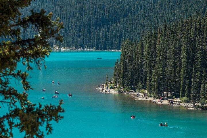 Lake Louise and Moraine Lake Small Group Day Tour from Banff