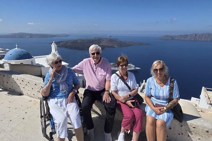 Santorini: 4hr Wheelchair Private Accessible Tour