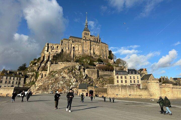 Mont-Saint-Michel and Normandy D-Day Private Day Trip from Paris