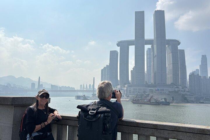 Private Chongqing Tour by Car with English Guide
