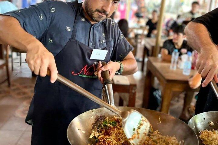 Seminyak Balinese Cooking Class & Market Visit with Free Pick Up