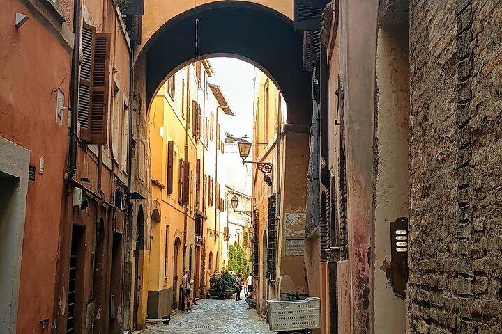 Rome private Walking Tour: Hidden Gems & Local Stories