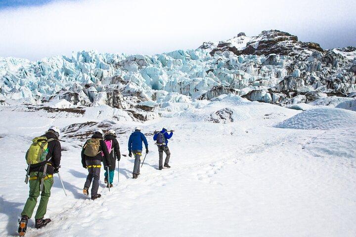 Skaftafell: Blue Ice Cave & Glacier Hike on Vatnajökull