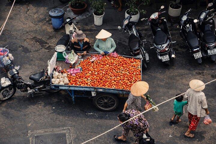 Walking Tour of Ho Chi Minh City: Districts 3 and 10