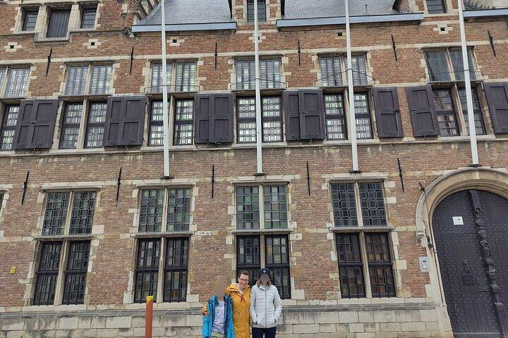 TOP Antwerp : Private Guided Tour with your mobile