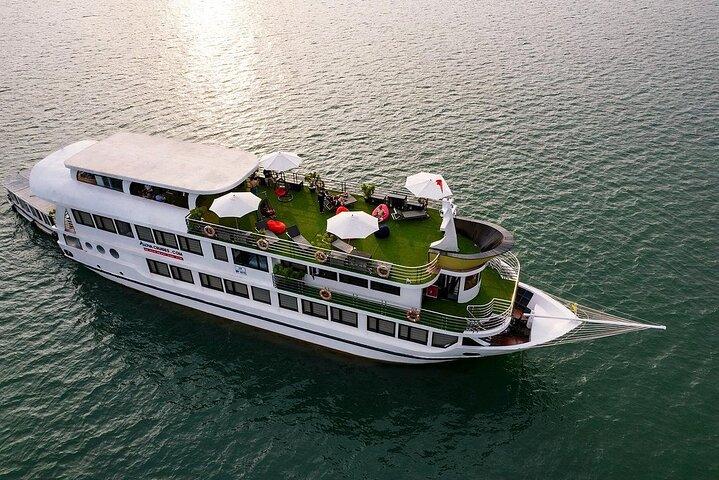 Private 5Day Ha Long Bay Adventure with Bus