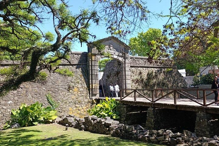 Full city tour of Colonia del Sacramento with private vehicle