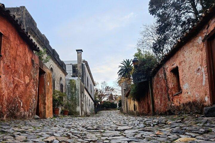 Full city tour of Colonia del Sacramento with private vehicle