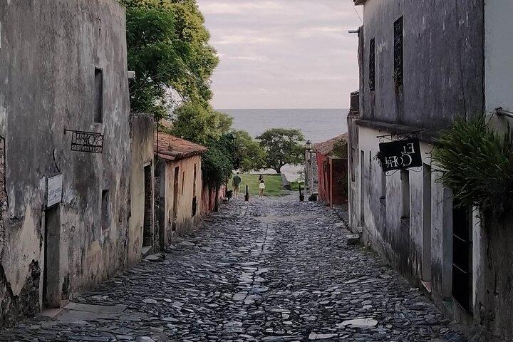 Full city tour of Colonia del Sacramento with private vehicle