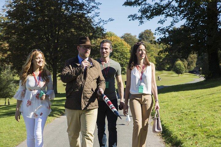 Private Tour to Stonehenge and Windsor Castle with Driver & Guide