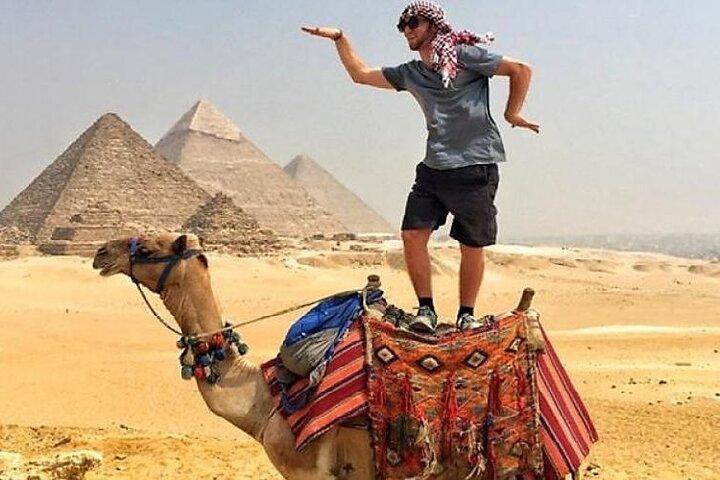Camel Ride Tour Around the Pyramids of Giza