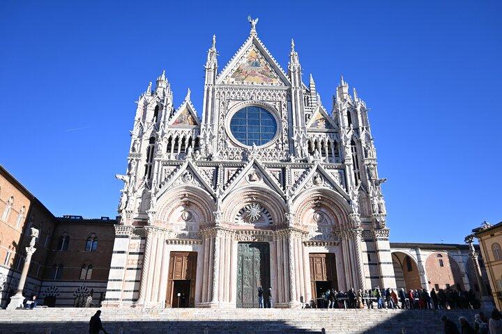 Private Siena & San Gimignano Day from Florence with Chauffeur