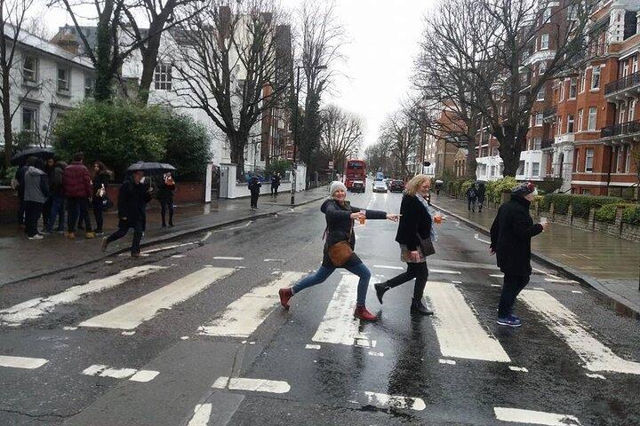 London Calling! A Rock'n'Roll Taxi Tour of London