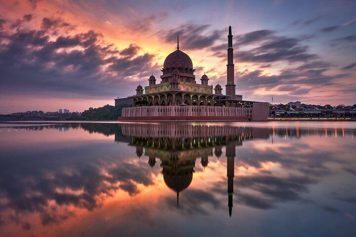 Putrajaya Evening Experience: Illuminated Bridges & Lake Cruise