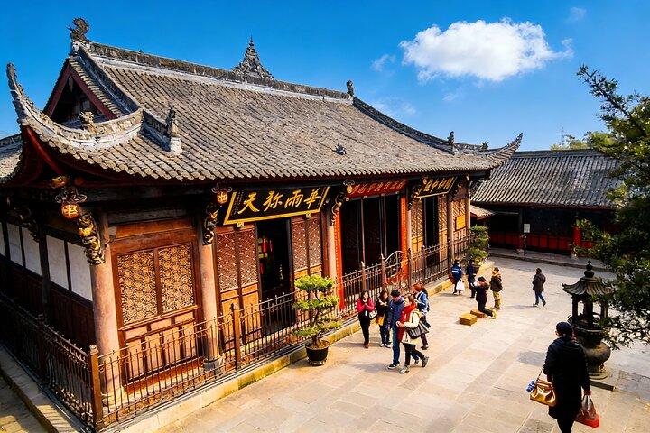 Private Customized Chengdu City Highlights Tour with Hotpot Meal