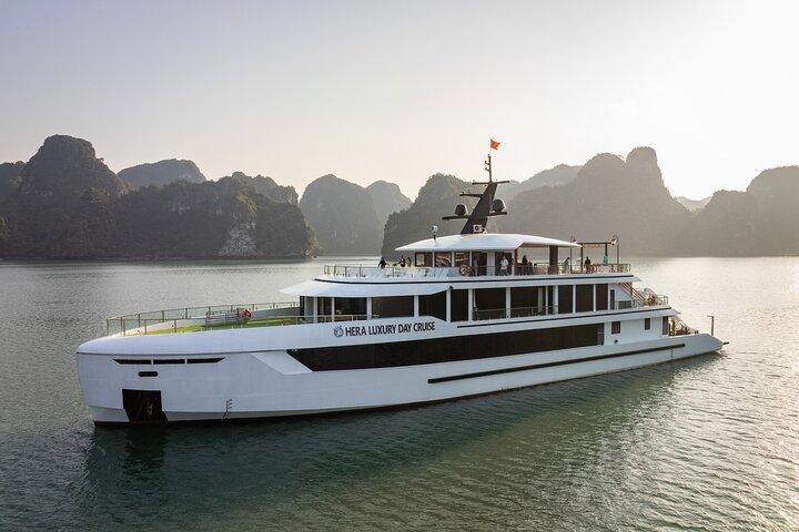 HERA CRUISE - 1 Day in Halong Bay & Lan Ha Bay - TOP VIP CRUISE
