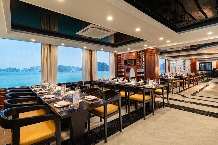 HERA CRUISE - Top Vip Day Cruise in Halong Bay & Lan Ha Bay
