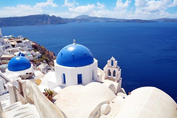 Fira Audio Guided Walking Tour 1h00 and 16 audio reviews