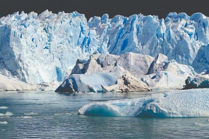 Excursion to the Perito Moreno Glacier, with guide and transfer to / from the hotel
