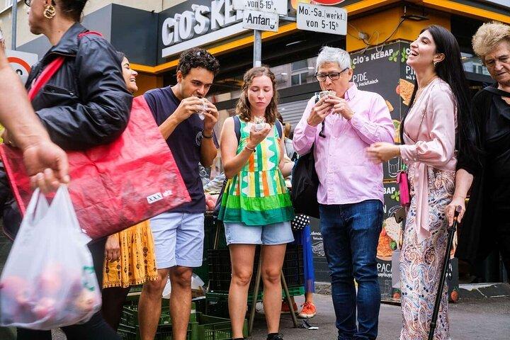 Authentic Vienna Food Tour inc. lunch, street food, 3 drinks