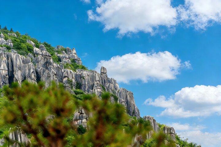 Private Day Tour to Stone Forest, Dianchi Lake and West Hill from Kunming