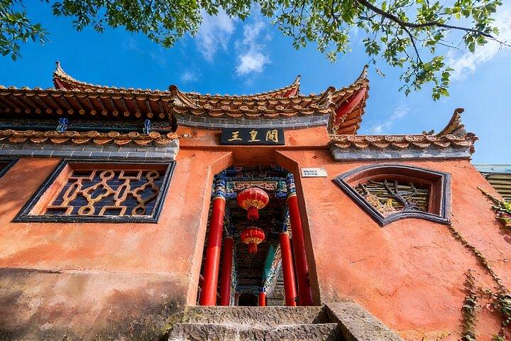 Private Day Tour to Stone Forest, Dianchi Lake and West Hill from Kunming