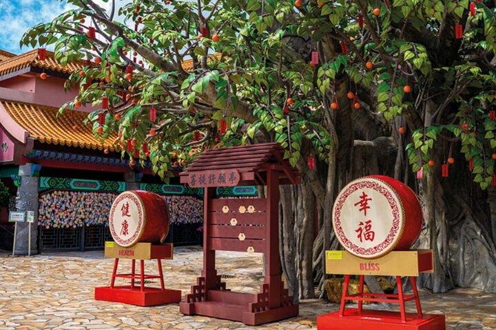 HK: Lantau Priority Ngong Ping 360 Cable Car with City Transfer