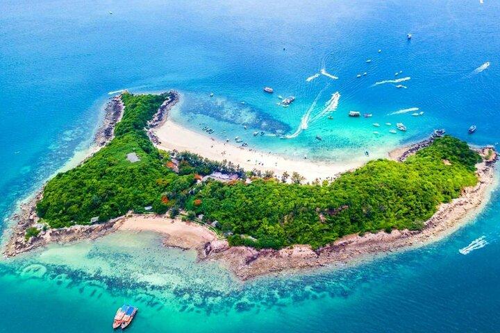 Pattaya Coral Island Speedboat Tour with Lunch and Hotel Transfer