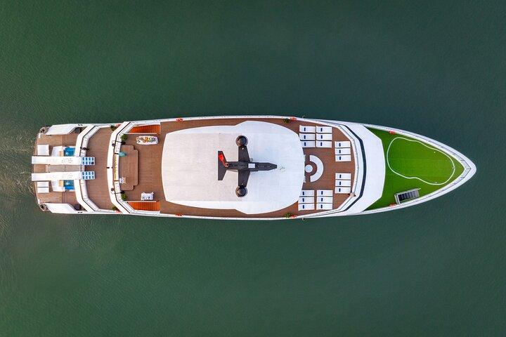 Hera Luxury Day Cruise: Ha Long Bay & Lan Ha Bay Tour